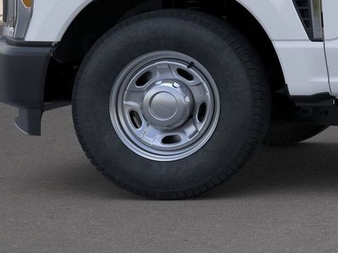 New 2026 Ford F250 XL image 19