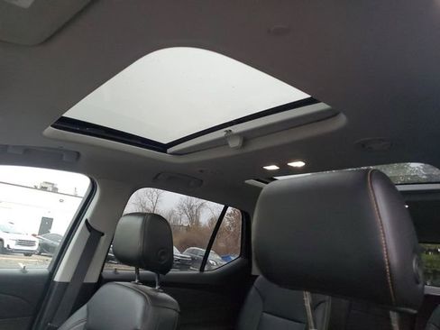 Used 2018 Chevrolet Traverse Premier w/ Driver Confidence II Package image 19