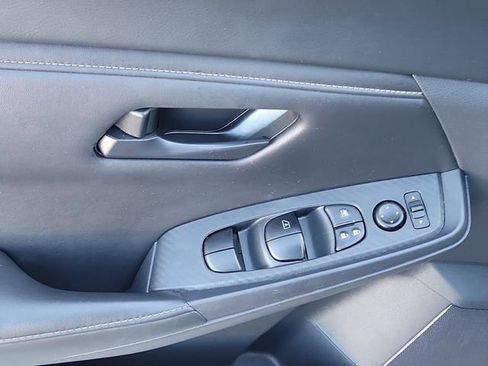 Used 2024 Nissan Sentra S image 21