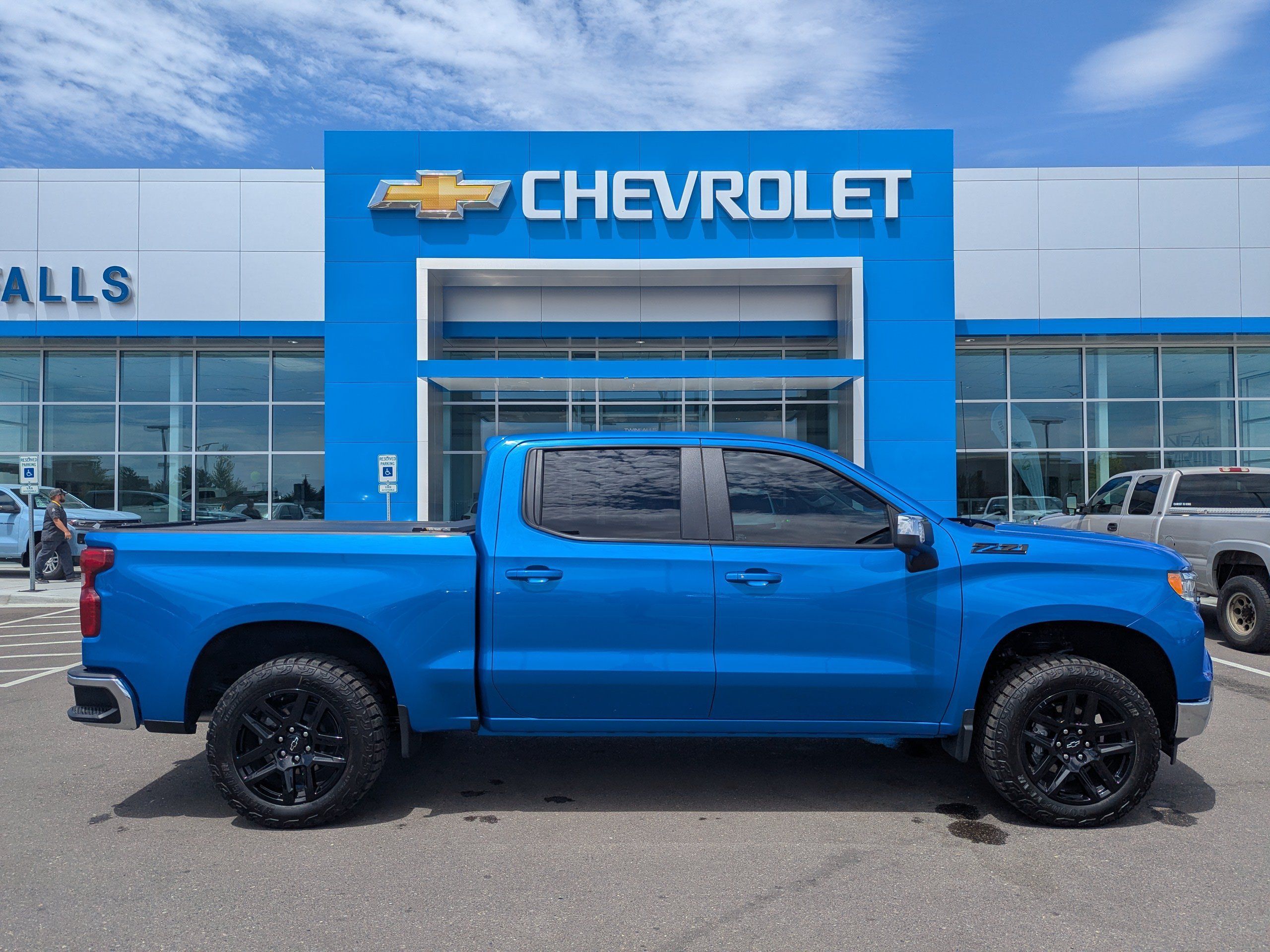 Used 2026 Chevrolet Silverado 1500 LT AWD/4WD image 39