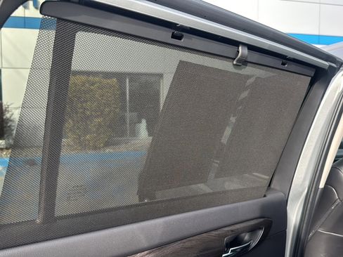 Used 2024 Toyota Highlander Platinum image 19