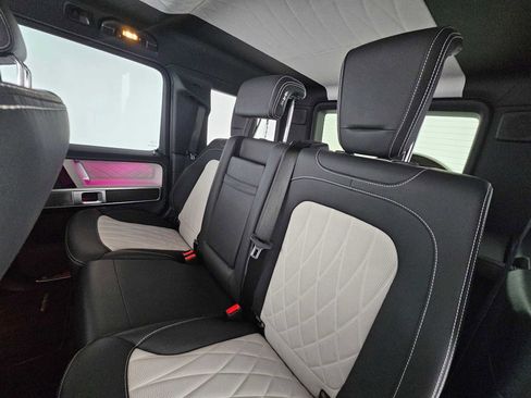 Used 2024 Mercedes-Benz G 550 image 17