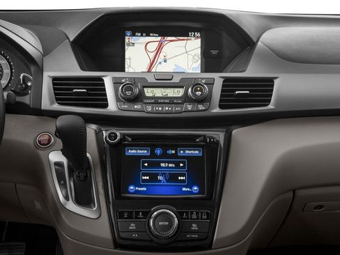Used 2016 Honda Odyssey Touring image 9