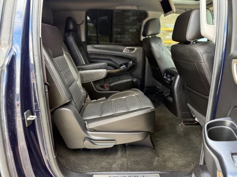 Used 2017 GMC Yukon XL Denali w/ Open Road Package RWD image 27