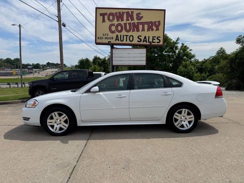 Used 2012 Chevrolet Impala LT w/ LT Sunroof Package FWD image 4
