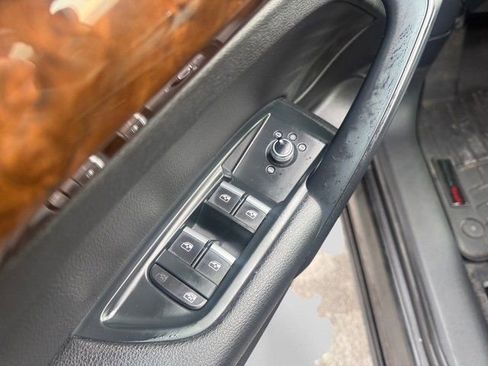 Used 2018 Audi Q5 2.0T Premium image 11