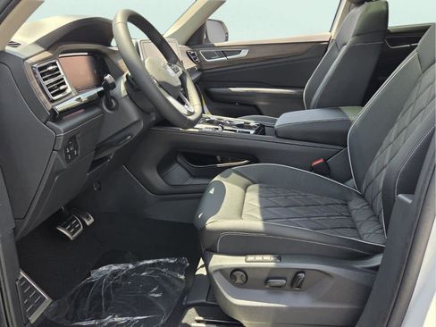 New 2026 Volkswagen Atlas SEL Premium R-Line AWD/4WD image 8