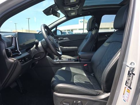 Used 2025 Kia Sportage X-Line w/ Premium Package AWD/4WD image 11