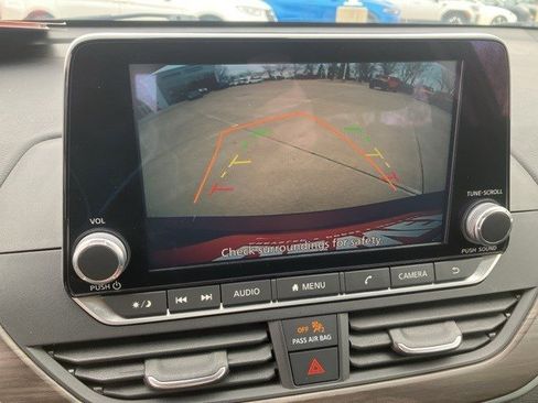 Used 2024 Nissan Altima 2.5 SV image 20