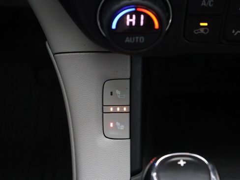 Used 2019 GMC Acadia SLE w/ Driver Alert Package I image 18