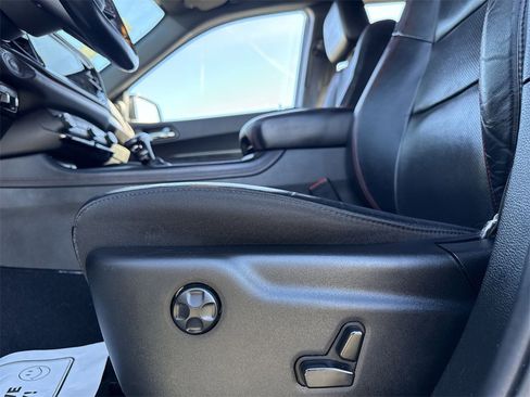 Used 2023 Dodge Durango GT image 12