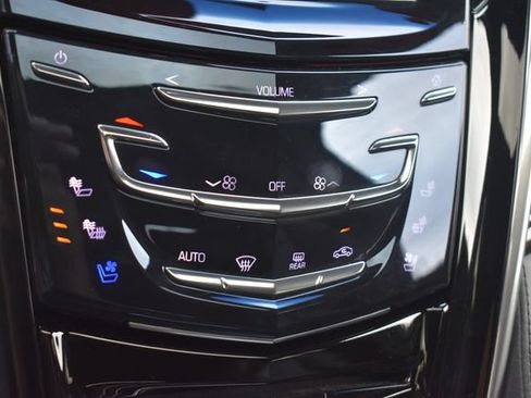 Certified 2019 Cadillac Escalade ESV Platinum AWD/4WD image 40