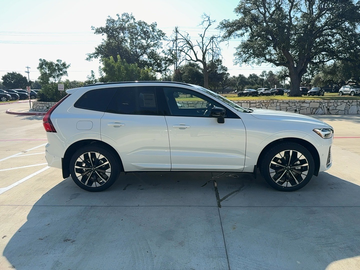 Used 2026 Volvo XC60 B5 Plus w/ Protection Package Premier AWD/4WD image 7