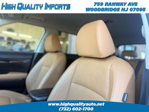 Used 2024 Kia Seltos SX image 41