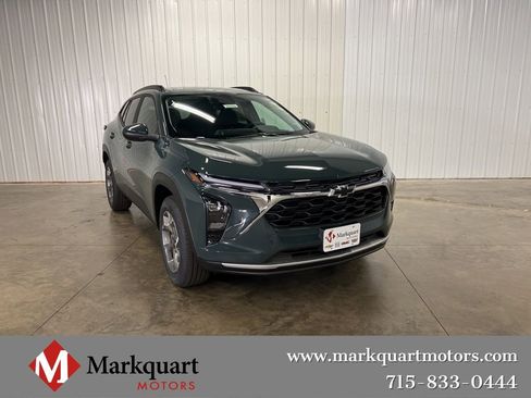 New 2026 Chevrolet Trax LT image 1