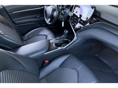 Certified 2023 Toyota Camry SE FWD image 16