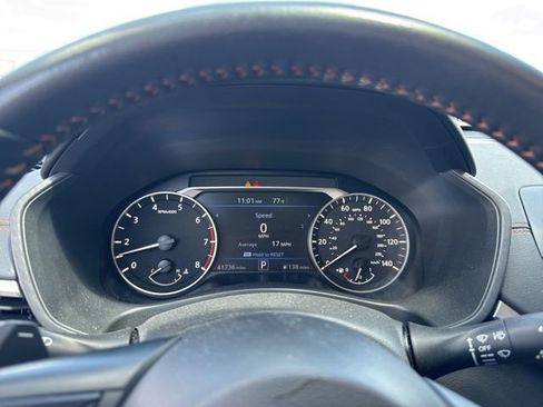 Certified 2022 Nissan Altima 2.5 SR w/ Midnight Edition Package AWD/4WD image 12