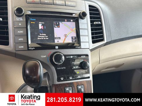 Used 2015 Toyota Venza XLE w/ XLE Premium Package FWD image 16
