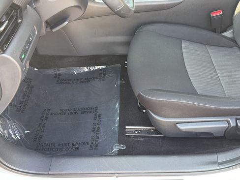 Certified 2024 Nissan Sentra SV w/ All-Weather Package FWD image 30