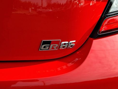 Certified 2024 Toyota GR86 Premium image 30