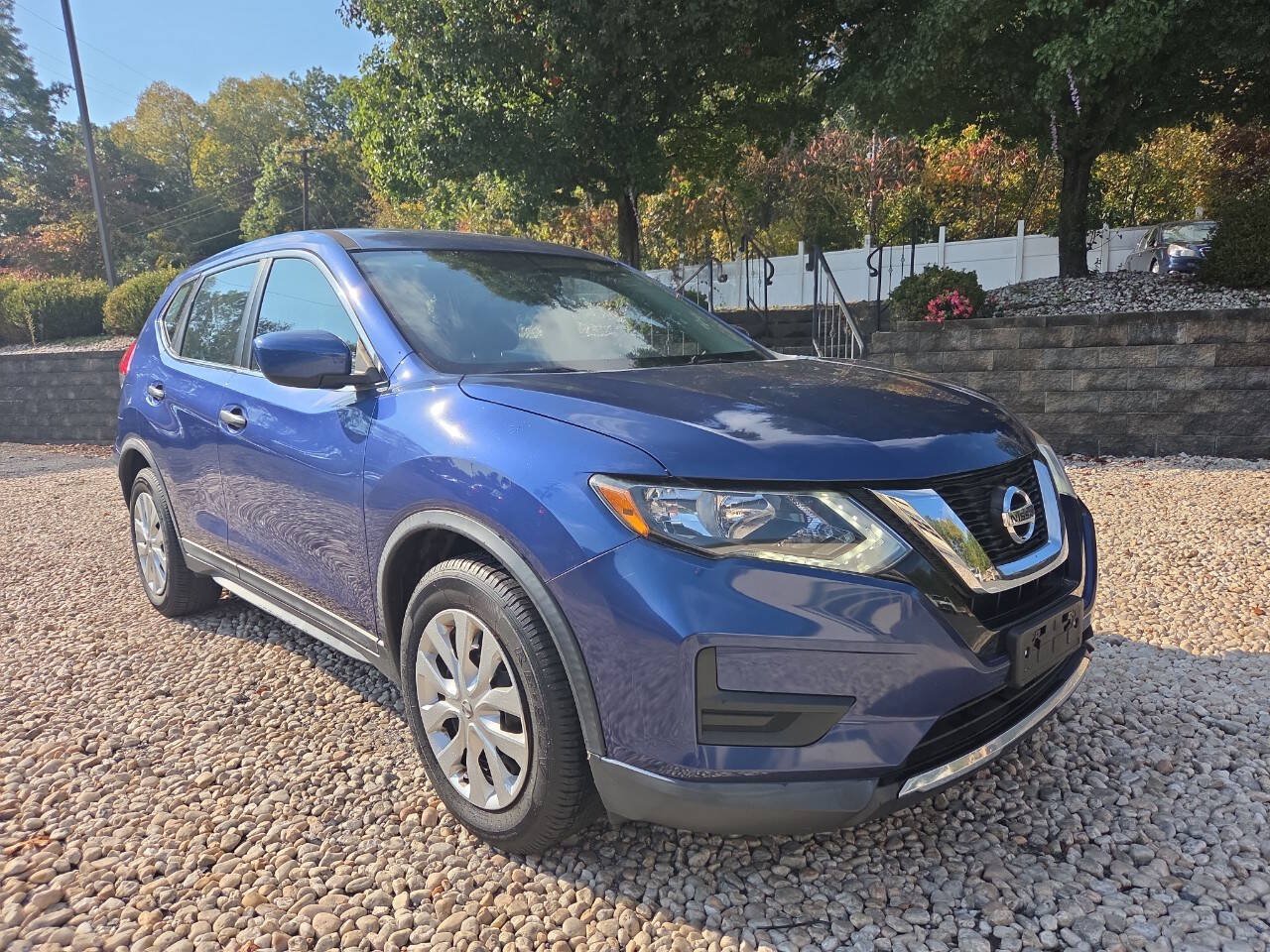 Used 2017 Nissan Rogue S FWD image 9