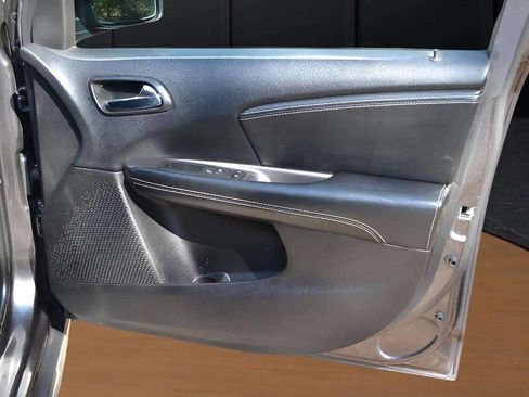 Used 2018 Dodge Journey Crossroad image 35