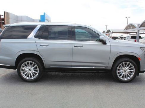 Used 2023 Cadillac Escalade Premium Luxury w/ LPO, Floor Liner Package AWD/4WD image 2