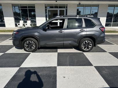 Used 2025 Subaru Forester Premium w/ Convenience Package #1