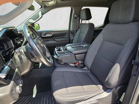 Used 2025 Chevrolet Silverado 1500 LT RWD image 17