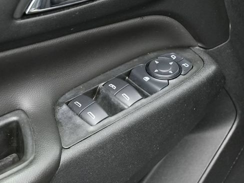 Used 2024 Chevrolet Equinox LT AWD/4WD image 14