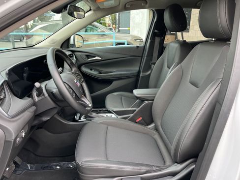 Used 2025 Buick Encore GX Preferred image 27