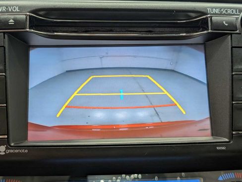 Used 2016 Toyota RAV4 XLE image 27