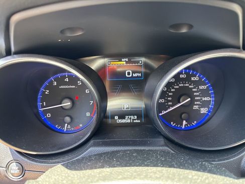 Used 2017 Subaru Outback 3.6R Limited image 16