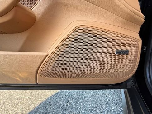 Used 2017 Porsche Panamera 4 AWD/4WD image 16