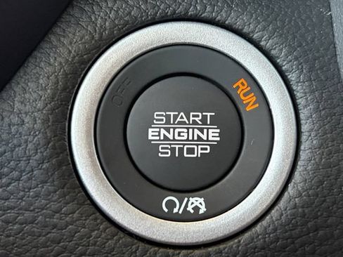 New 2026 RAM 1500 Laramie AWD/4WD image 24