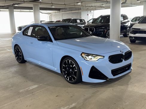 Used 2025 BMW M240i Coupe RWD image 2