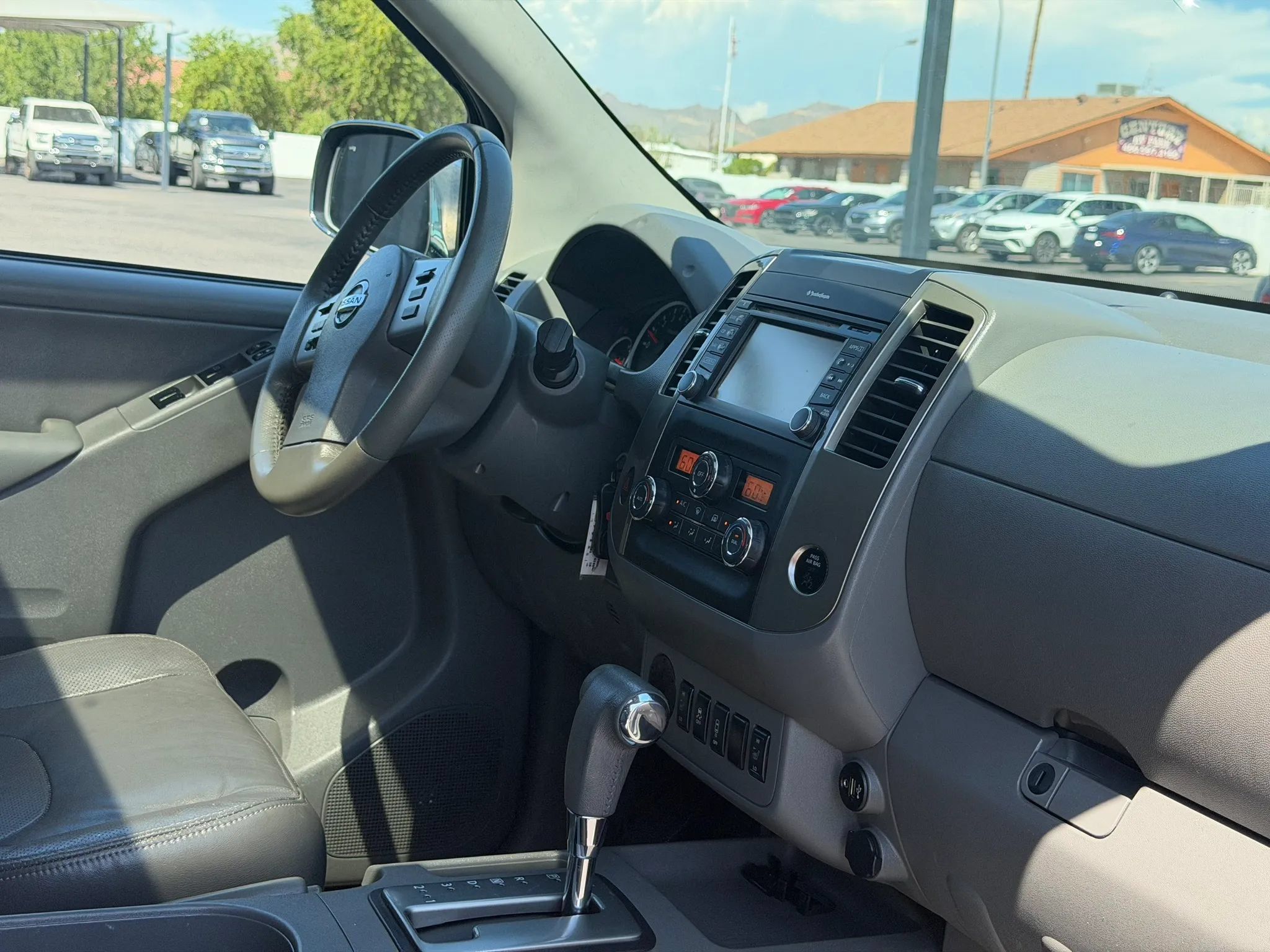 Used 2019 Nissan Frontier SL RWD image 24