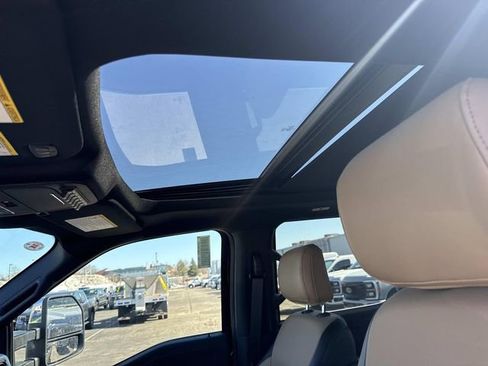 New 2026 Ford F350 Lariat w/ Lariat Premium Package image 9