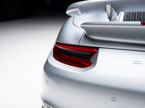 Used 2017 Porsche 911 Turbo image 31