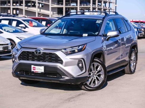 Certified 2022 Toyota RAV4 XLE Premium FWD image 1