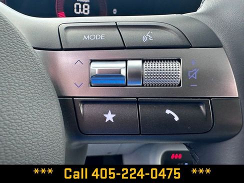 Used 2025 Hyundai Kona SEL image 19