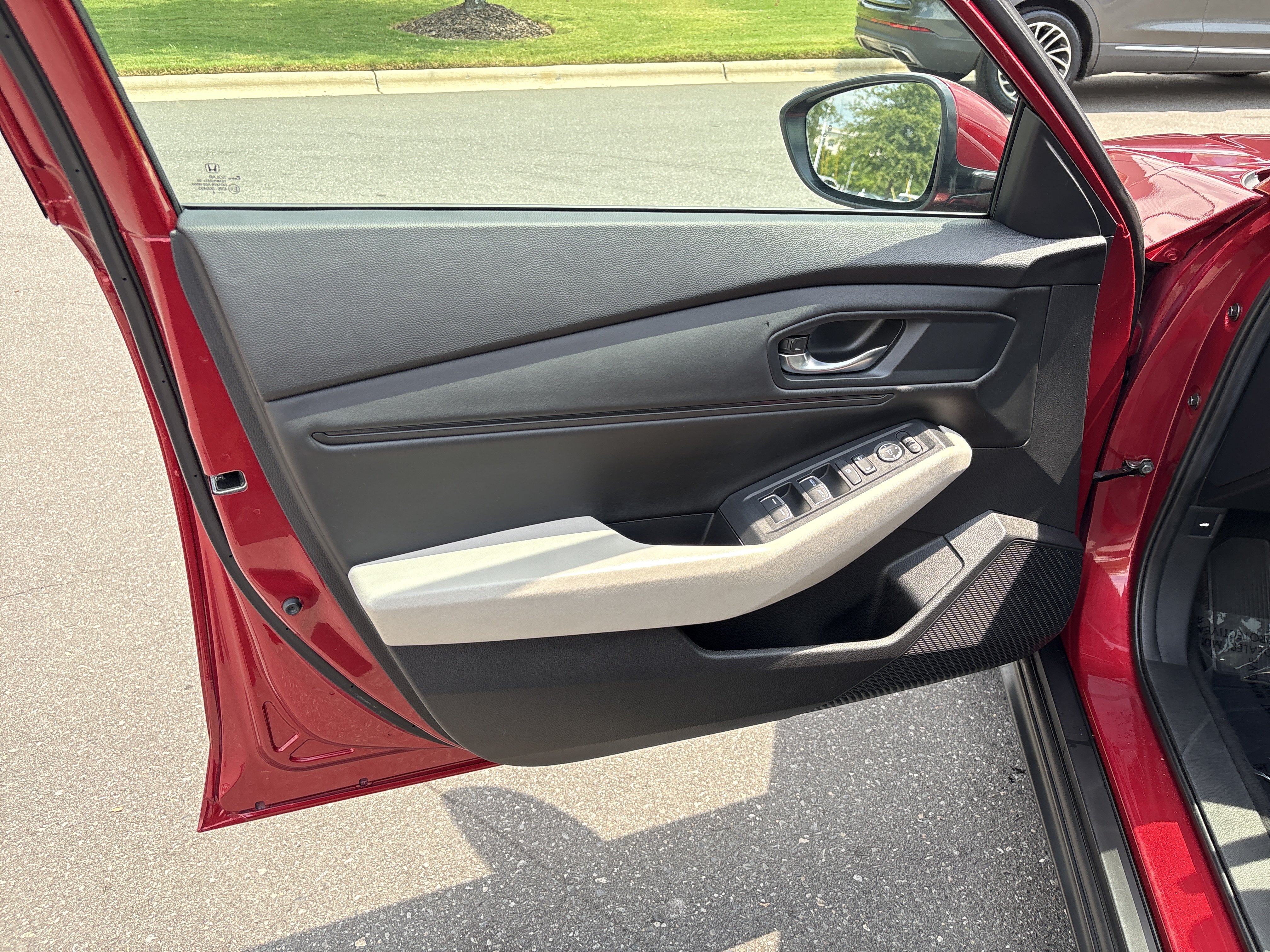 Used 2024 Honda Accord EX image 15