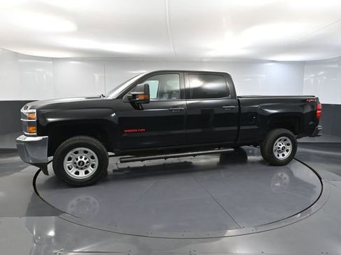 Used 2019 Chevrolet Silverado 2500 W/T w/ WT Convenience Package image 10
