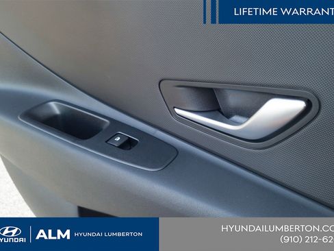 New 2026 Hyundai Elantra SE FWD image 19