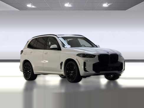 New 2026 BMW X5 xDrive40i w/ M Sport Package image 6