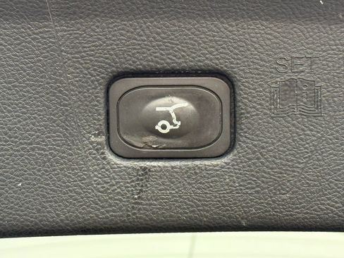 Used 2019 Ford Edge ST image 41