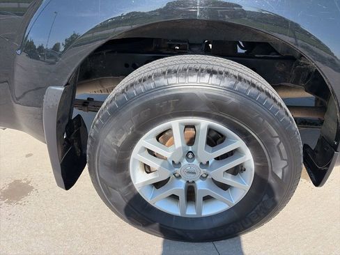 Used 2019 Nissan Frontier SV w/ Value Truck Package AWD/4WD image 24