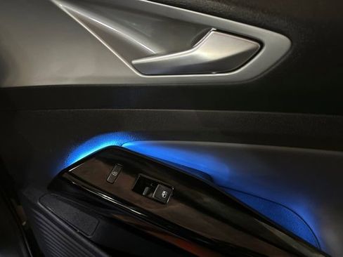 Used 2023 Volkswagen ID.4 Pro S image 22