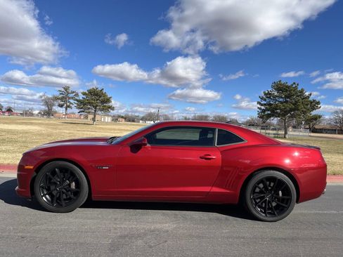 Used 2012 Chevrolet Camaro SS image 3