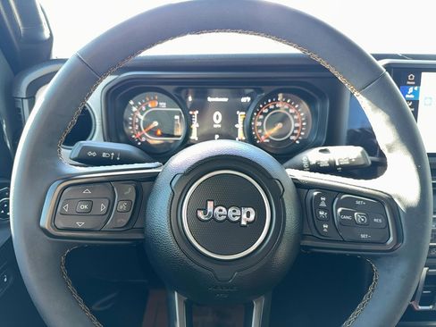 Used 2024 Jeep Wrangler Sport image 17